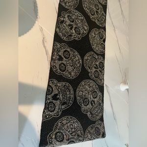 Christian Siriano beaded Halloween skulls table runner decor party black silver